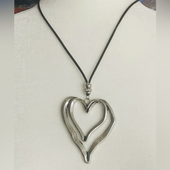 Heart-Shaped Double Layer Pendant Velvet Wax Thread Adjustable Vintage Necklace - Picture 5 of 6